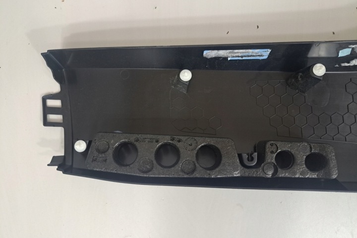 GAUCHE LATÉRALE PROTECTION MONTANTS BMW X6 (F16, F86) 7324913 3.0L DIESEL 190KW 2016