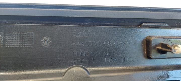 AUDI Q3 II MOULURE PORTES GAUCHE ARRIÈRE GAUCHE 83A853969