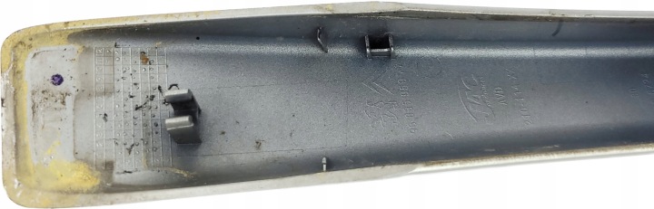 CITROEN C5 III X7 LIFT PROTECTION BOUCHON RAMPE AVANT DROITE 9683595977