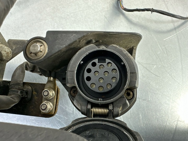 71606868625 KIT CROCHET VERS REMORQUES BMW X1 F48 F49 2017