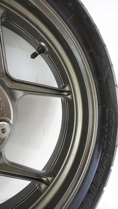 KAWASAKI ER-6F ER6F ER6 06-09 KOLO JANTE ARRIÈRE TIRANT OSKA
