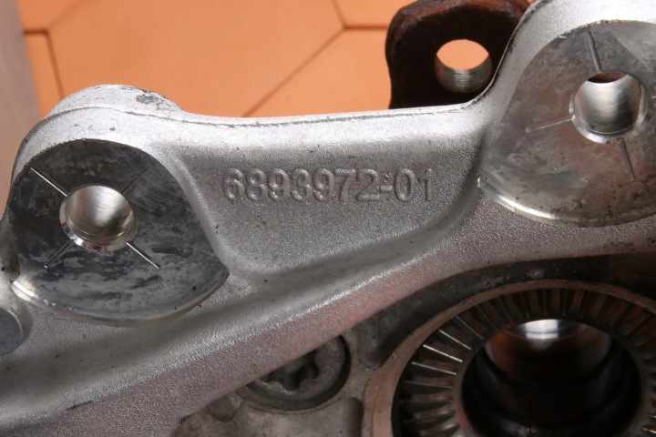 BMW 2' G42 ROTULE DE DIRECTION BRAS DE SUSPENSION MOYEU DROIT ARRIÈRE 6893972 27126 KM