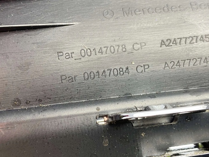 MERCEDES-BENZ EQB MOULURE PORTES AVANT AVANT GAUCHE 2024 SUV 4/5DR NOIR