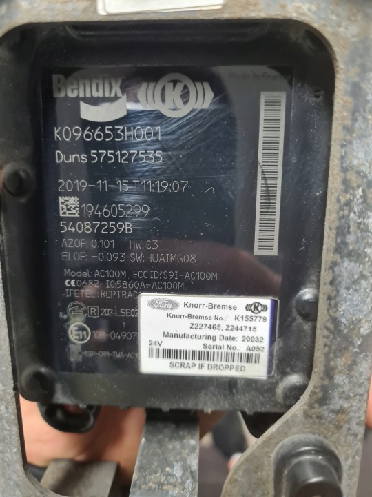 RADAR DISTRONIK CAPTEUR CAPTEUR FIXATION FORD F-MAX 500 TRUCKS EURO 6
