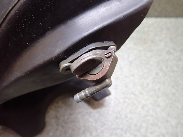 RÉSERVOIR CARBURANTS APRILIA TUAREG 600 87-91R WIND