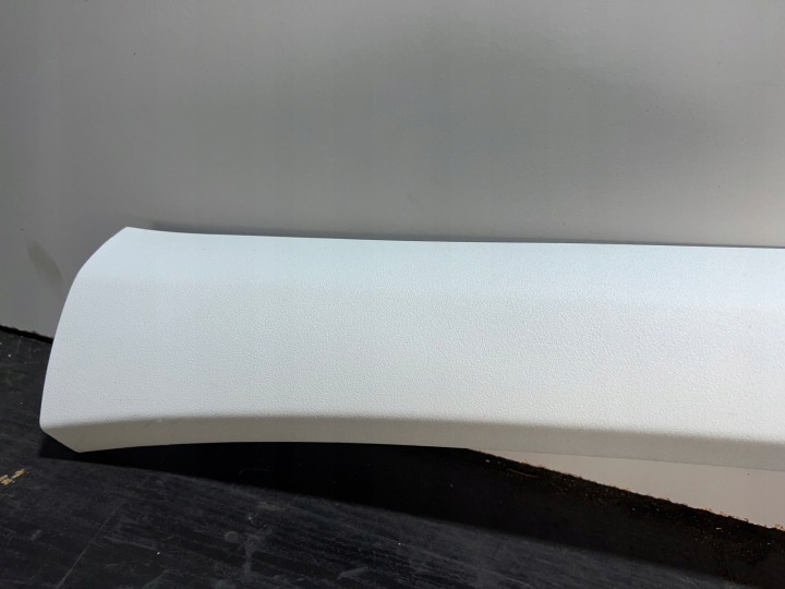 VW CADDY III LIFT PROTECTION MONTANTS A GAUCHE 2K BRODERIE AVANT 2K0 2K5 BOUCHON