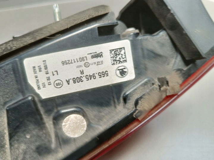 565945308A LANTERNE ARRIÈRE INTERNE DROIT SKODA KODIAQ I
