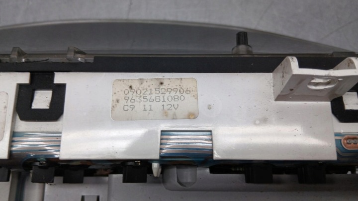 COMPTEUR PEUGEOT PARTENAIRE FURGON 9635681080 2.0L DIESEL 68KW 2004