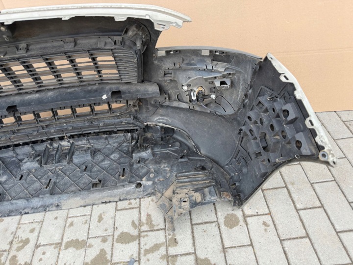 PARE-CHOCS AVANT AVANT PEUGEOT 3008 I
