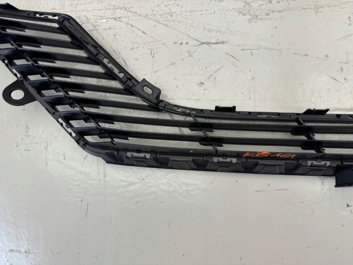 PEUGEOT 208 II 2 19R- GRILLE CENTRALE PARE-CHOCS AVANT AVANT 9823209880