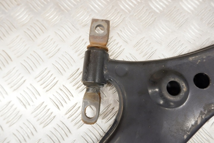 BRAS DE SUSPENSION INFÉRIEUR AVANT GAUCHE TOYOTA RAV 4 V (XA50) 4806942070 2.5L HYBRID