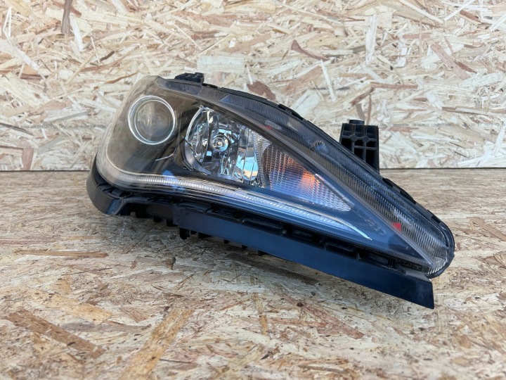 CHRYSLER PACIFICA 2017 PHARES AVANT