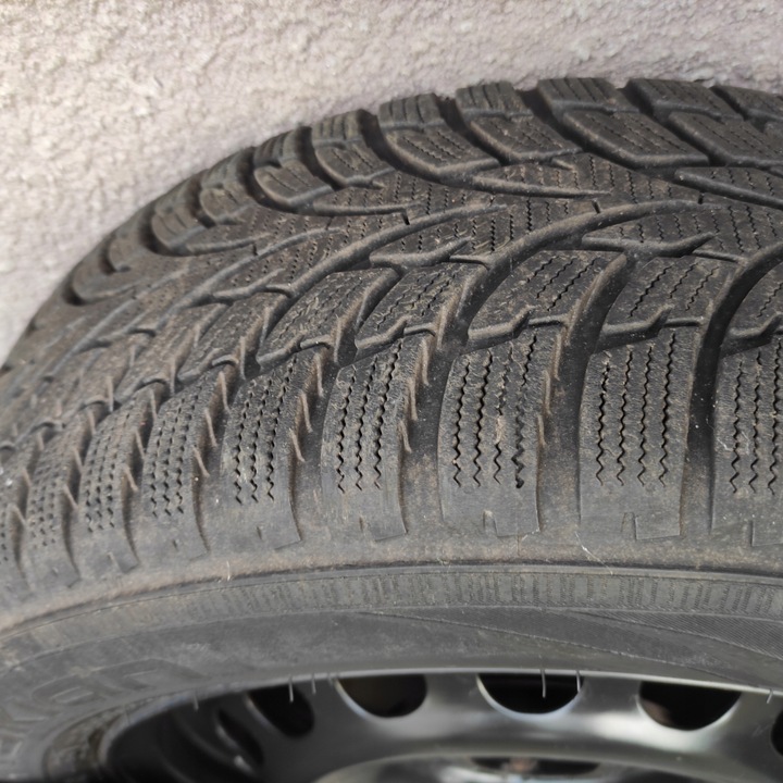 RUEDAS 195/60/ R15 NOKIAN 4X114,3 INVIERNO VOLVO S40 V40 