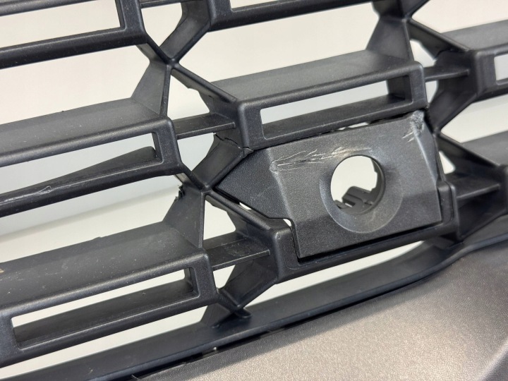 DACIA DUSTER 3 III 2024-2025 GRILLE PARE-CHOCS AVANT GRILLE CALANDRE 620263520R
