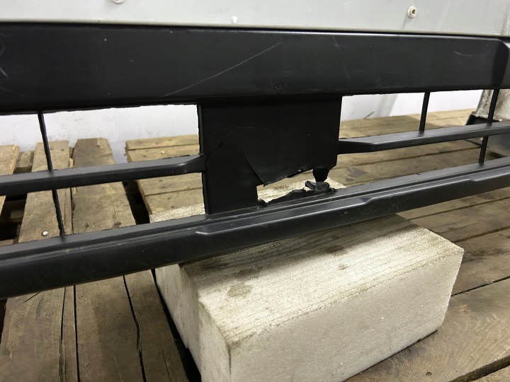 PARE-CHOCS AVANT AVANT FORD CUSTOM II MK 2
