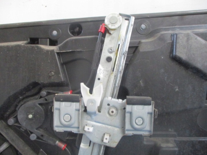 FORD FIESTA MK7 5D ÉLÉVATEUR VITRES AVANT GAUCHE PETIT MOTEUR