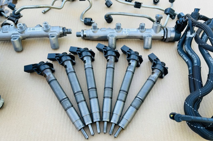 SYSTÈME COMBUSTIBLE INJECTEURS POMPE AUDI A6 C7 3.0 BI-TDI 059130277CT 059130755CC