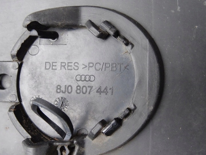 AUDI TT 8J R32 06-14 PARE-CHOCS ARRIÈRE ARRIÈRE SOUS DEUX EMBOUTS LX7Z 8J0807511A