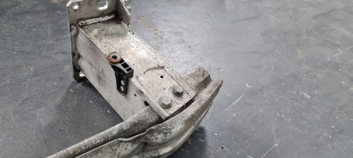 A5 8T S5 LIFT POUTRE PARE-CHOCS AVANT ZONES ENSEMBLE 8K0807113F A4 B8 S4 LIFT