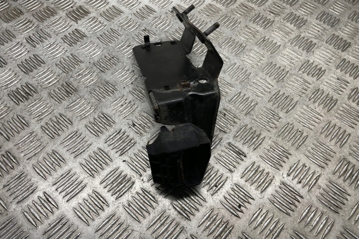 FIXATION RADIATEUR BMW 3 COUPÉ (E92) 7154546 4.0L GASOLINE 309KW 2010