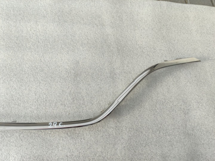 MEGANE IV CHROME GRILLE DE RADIATEUR 623851211R