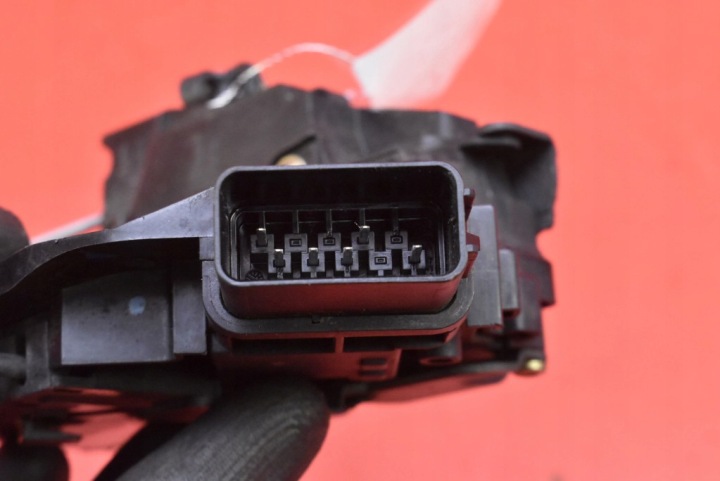 SERRURE DE PORTE GAUCHE AVANT AVANT EUROPE 5N6A-A21813AC MAZDA 5 1 I CR 05-08