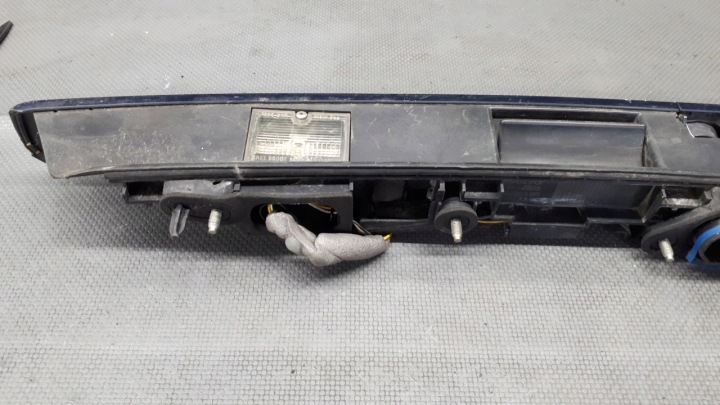 09152705 MOULURE COUVERCLES DE COFFRE COUVERCLES DE COFFRE VOLVO S70 96R