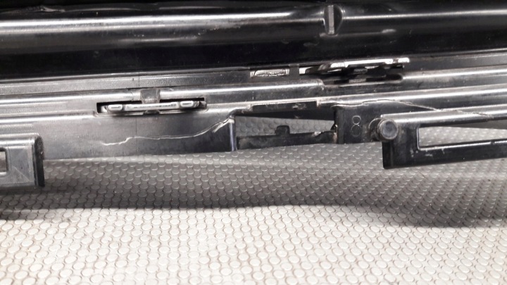 A2138800404 GRILLE CALANDRE MERCEDES W213 20R