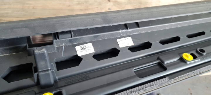 SQ8 4M RSQ8 Q8 MOULURE PORTES DROITE DROIT AVANT LJ5L 4M8853960B