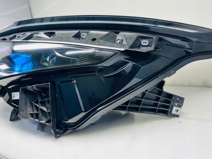 PROJECTEUR AVANT CÔTÉ GAUCHE NISSAN QASHQAI J12 1EX01708701