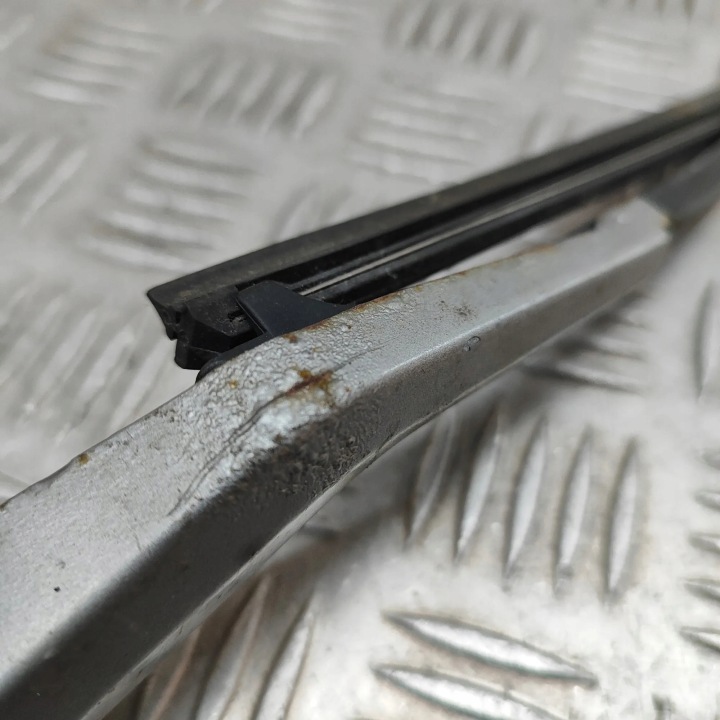 AUTRE PIÈCES DE CARROSSERIE MERCEDES-BENZ AVEC (W126) A1268205844 29440101 1979