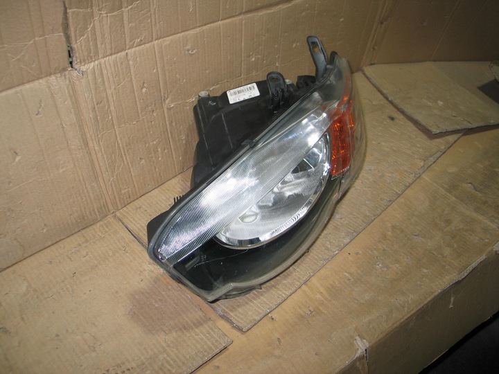 FARO IZQUIERDA PARTE DELANTERA MITSUBISHI COLT VI Z30 08- RESTYLING EUROPA 