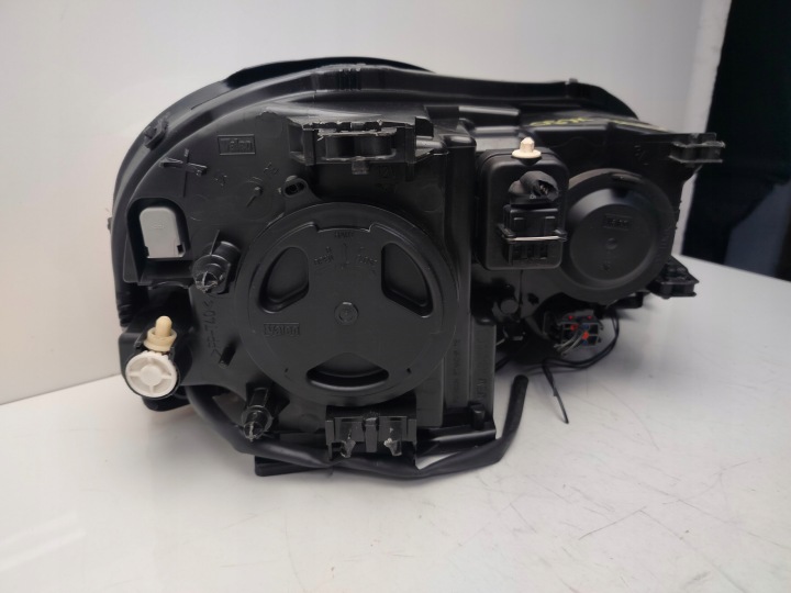 VOLVO XC90 PROJECTEUR PHARE GAUCHE AVANT GAUCHE AVANT XÉNON