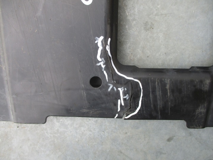 PROTECTION SOUS MOTEUR CHÂSSIS 758904911R STEPWAY