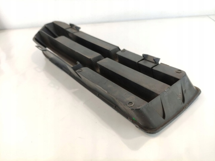 VW GOLF IV 4 GRILLE PARE-CHOCS GAUCHE AVANT 1J0853665B