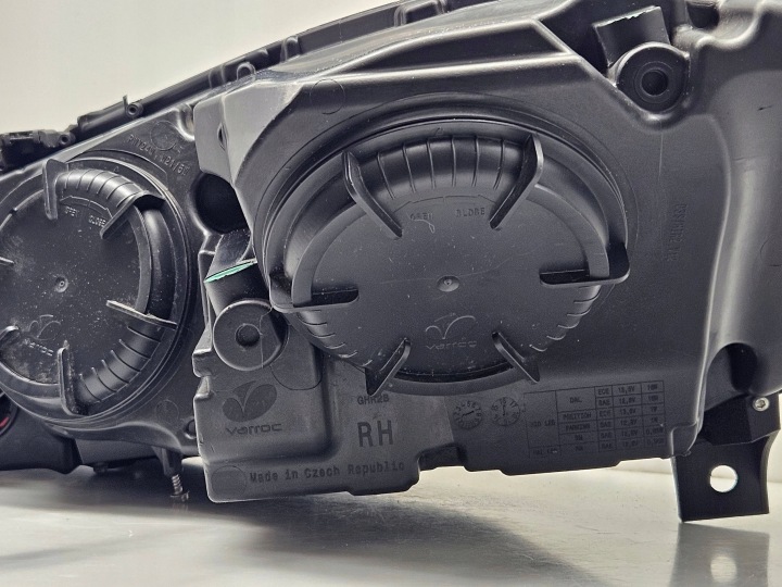 PROJECTEUR DROITE CÔTÉ JAGUAR XF GX6313W029EJ