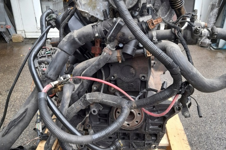 MOTEUR RENAULT SCÉNIC I (JA0/1_) F9QK732 1.9L DIESEL 75KW 2000