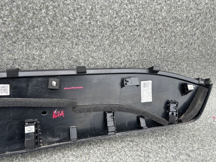 CACHE MOULURE COUVERCLES DE COFFRE COUVERCLES DE COFFRE INFÉRIEURE KIA SPORTAGE V 87372-R2300