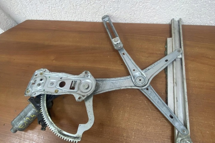 ÉLÉVATEUR VITRES PORTES ARRIÈRE AVEC MOTEUR AUDI 100 (5000) 119153XXX DIESEL