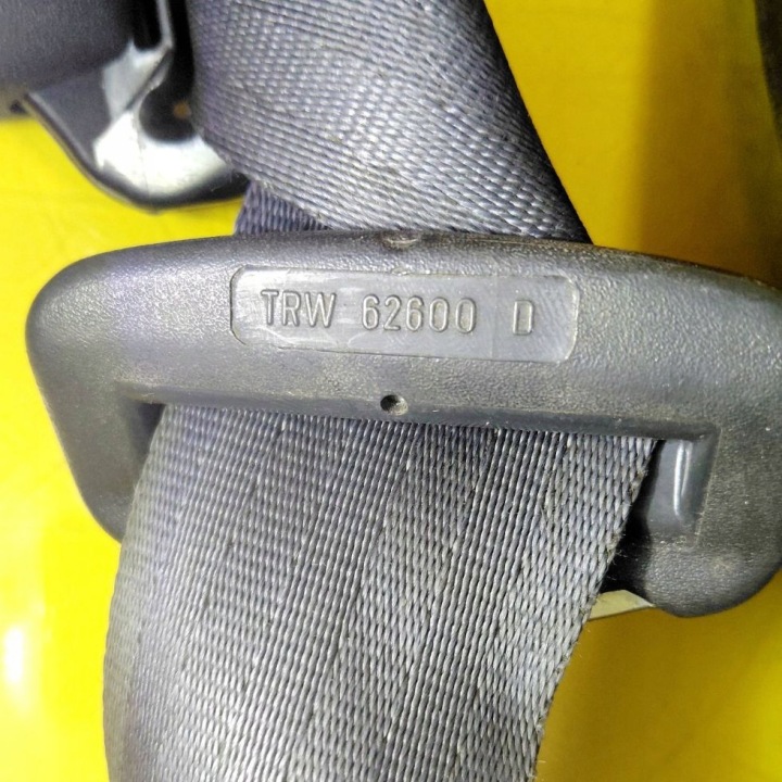 CEINTURE DE SÉCURITÉ DROIT AVANT PONTIAC TRANS SPORT 62600 NR1173