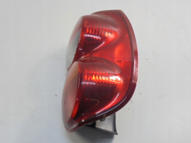 JEEP CHEROKEE III KJ 01-04 PHARE ARRIÈRE GAUCHE CADRES 55155829A