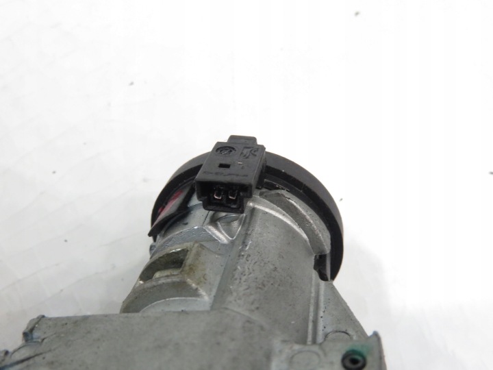 CONTACTEUR D'ALLUMAGE INSERTS FIAT GRANDE PUNTO 51749998 01098400