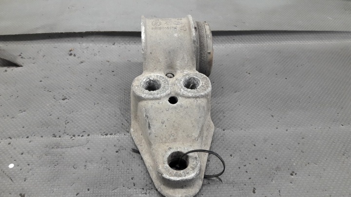 8E0501522H COUSSIN SUSPENSIONS VW PASSAT B5 1.9TDI AVF