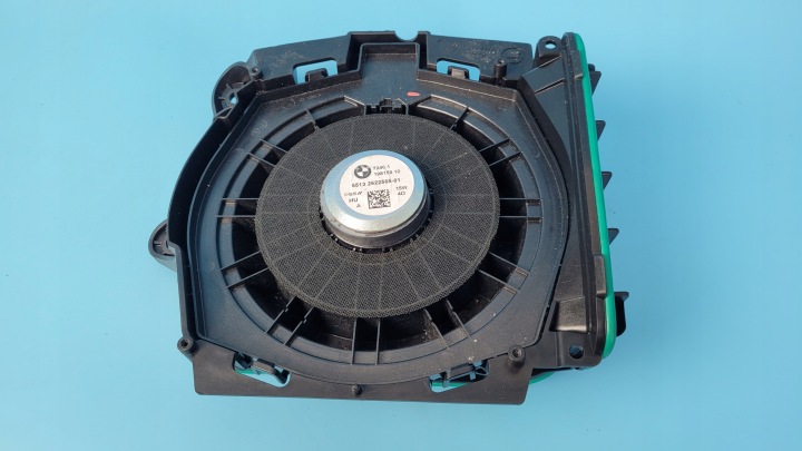 BMW 3’ G21 19R HAUT-PARLEUR DE GRAVES GAUCHE 2622565