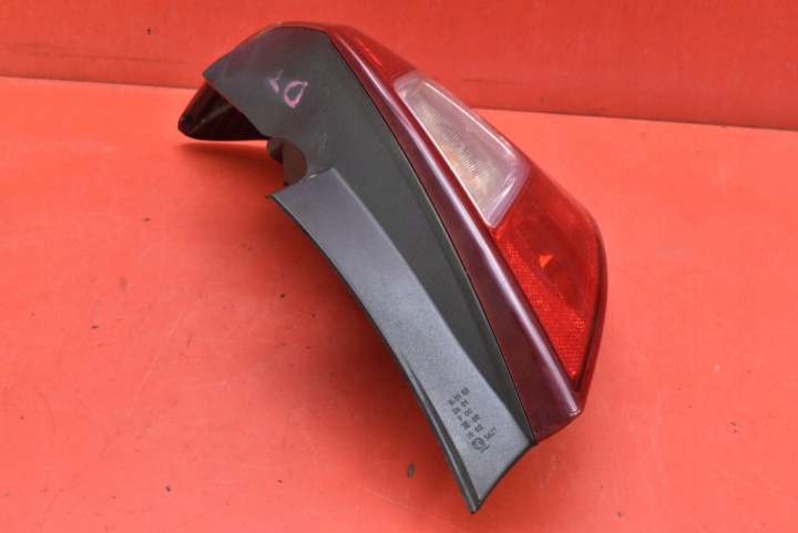PHARE DROITE ARRIÈRE ARRIÈRE 13188046 OPEL CORSA D 5D 06-11