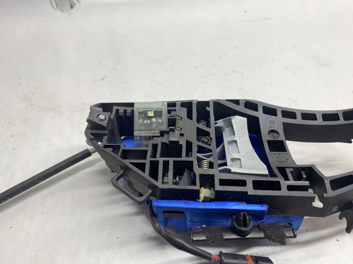 BMW 1 F20 F21 POIGNÉE INTÉRIEURE ARRIÈRE 7321642 3000CM3 2016