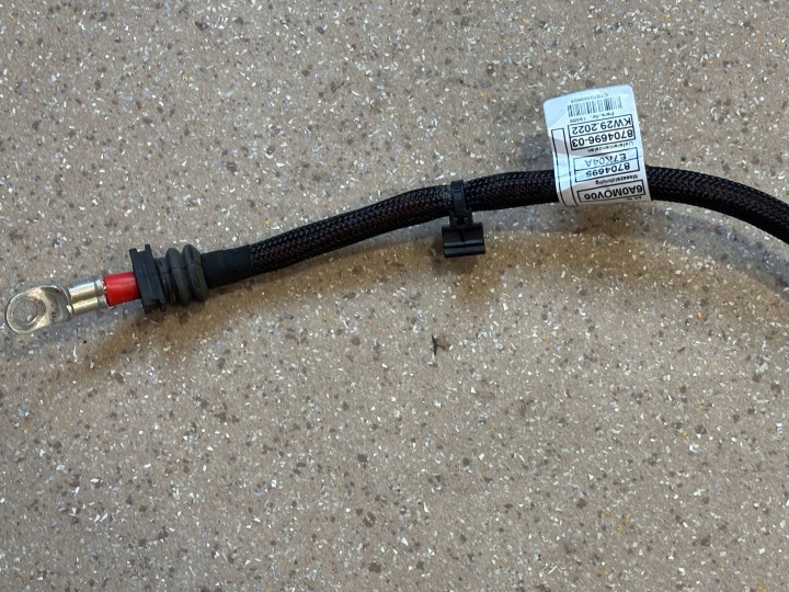 SERRE-CÂBLE POSITIVE BMW 3 G20 G21 8704696