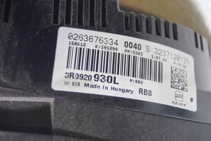 COMPTEUR TABLEAU DE BORD SEAT EXEO 2.0 TDI 3R0920930L