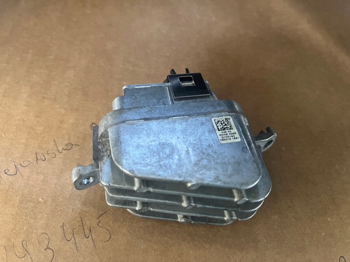 MODULE CONVERTISSEUR LED JEZ AUDI A5 8T LIFT 1305715178
