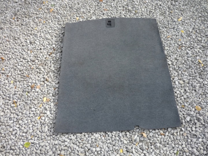REVÊTEMENT COUVERCLES DE COFFRE AUDI A4 B6 B7 SEAT EXEO BERLINE 8E5863463A EN BON ÉTAT FONCTIONNEL